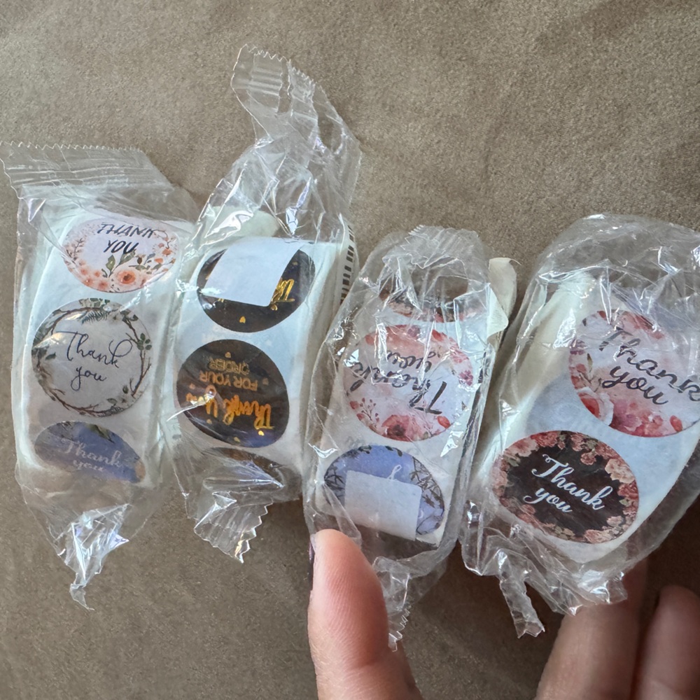 Bundle 2000 pcs (4 Rolls) Thank You Stickers (500 each)